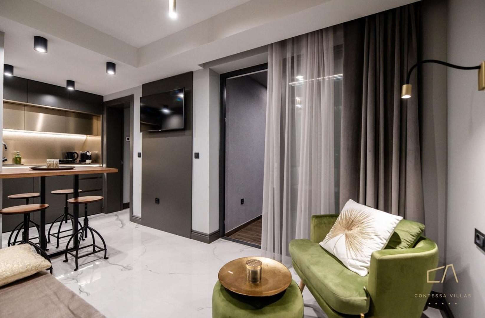 Luxury Apartments In Villa Curiera マリンスカ エクステリア 写真